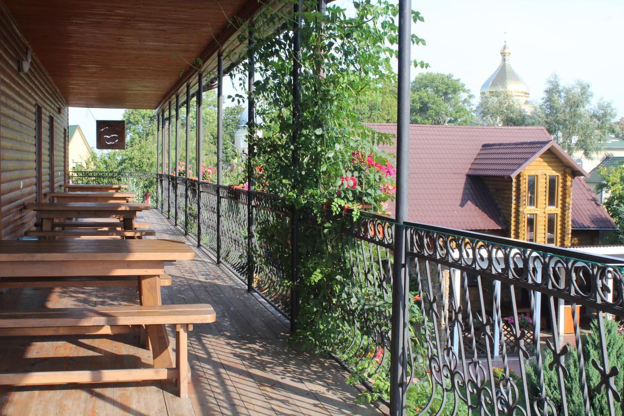 Hotel-Complex Mizh Triokh Ozer Свитяз Екстериор снимка