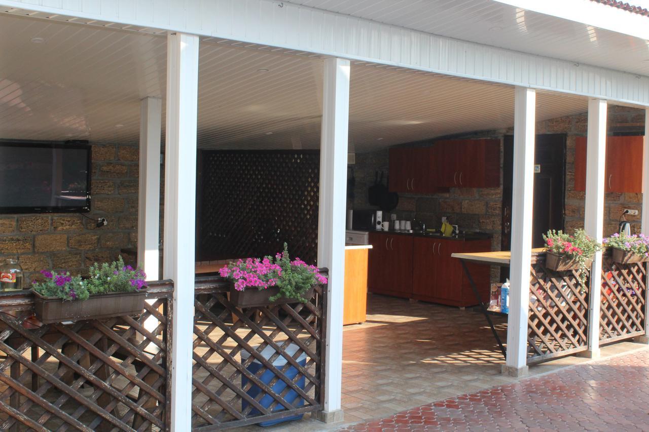 Hotel-Complex Mizh Triokh Ozer Свитяз Екстериор снимка